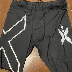 2xu small tights